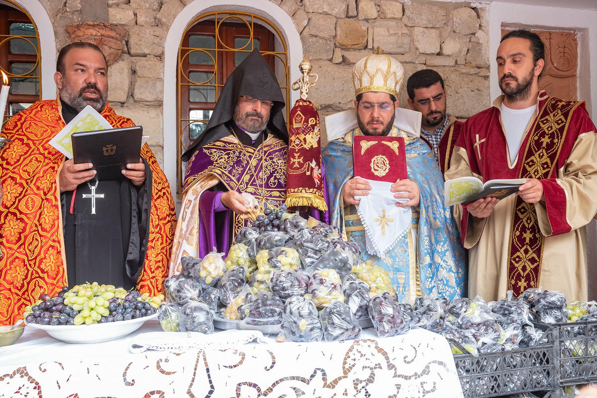 Vakıflıköy'de Surp Asdvadzadzin Yortusu